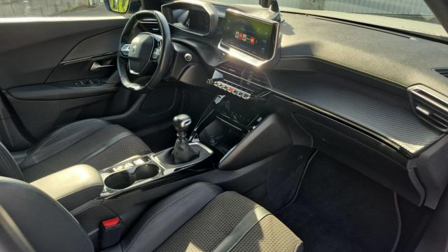 Peugeot 2008 image 5