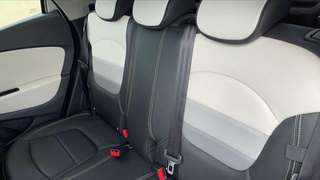 Renault Captur image 9