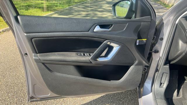 Peugeot 308 image 4