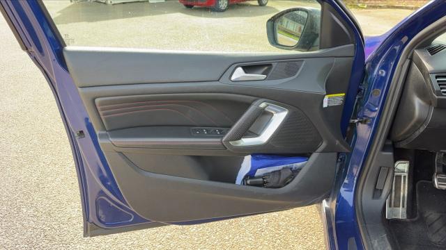 Peugeot 308 image 3