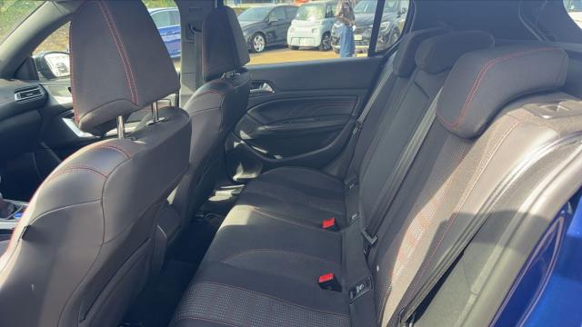 Peugeot 308 image 4