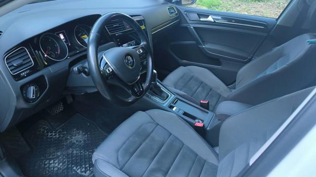 Volkswagen Golf image 1