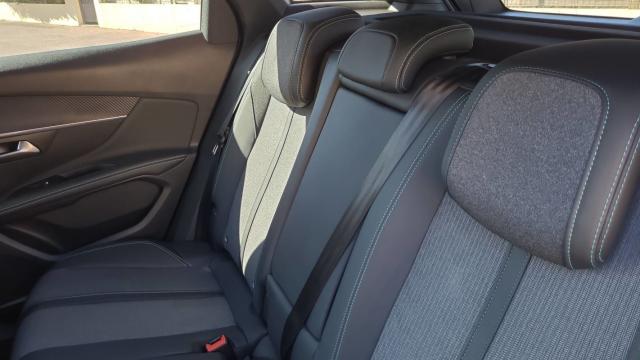 Peugeot 3008 image 7