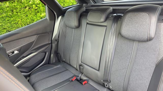 Peugeot 3008 image 7
