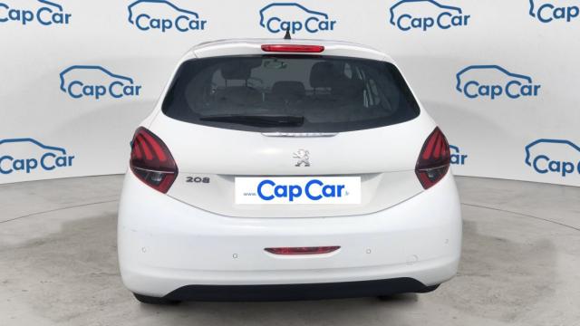 Peugeot 208 image 9