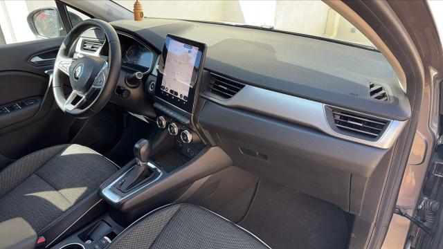 Renault Captur image 2