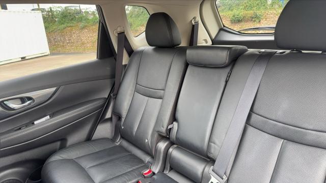 Nissan X-Trail image 1