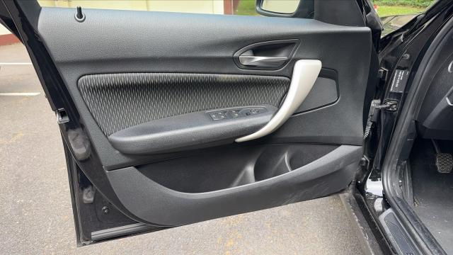 Bmw Série 1 image 1