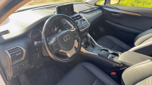 Lexus Nx 300h image 6