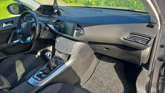 Peugeot 308 image 5