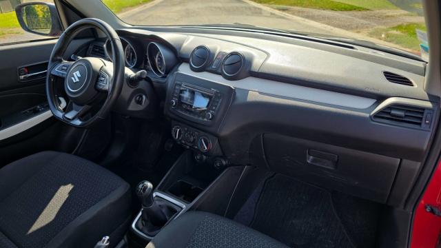 Suzuki Swift image 7