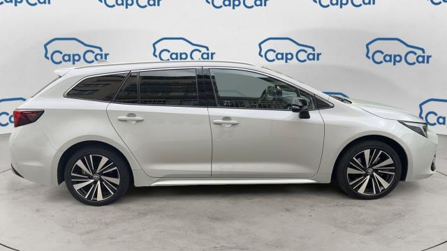 Toyota Corolla image 2