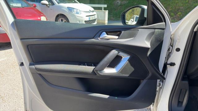 Peugeot 308 image 4