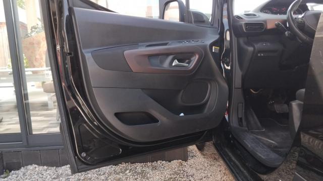 Peugeot Rifter image 1