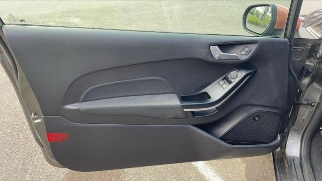 Ford Fiesta image 9