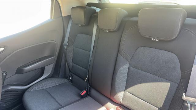 Renault Clio image 6