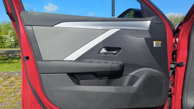 Opel Astra Sports Tourer image 7