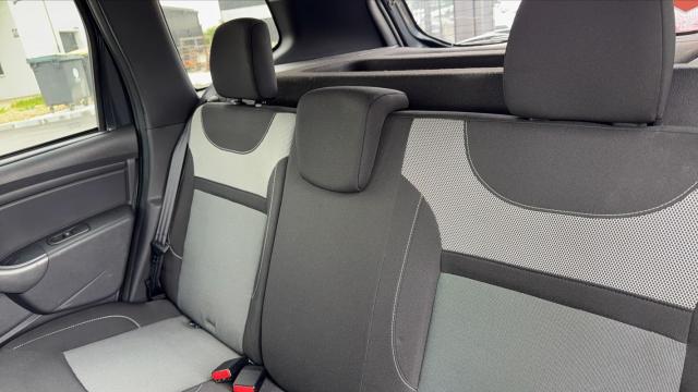 Dacia Duster image 4