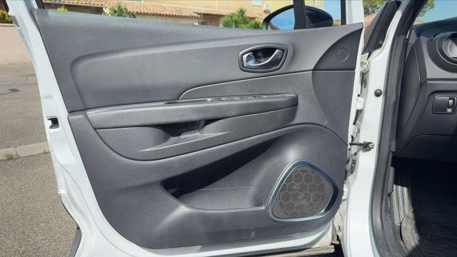 Renault Captur image 1
