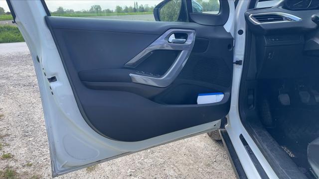 Peugeot 2008 image 8