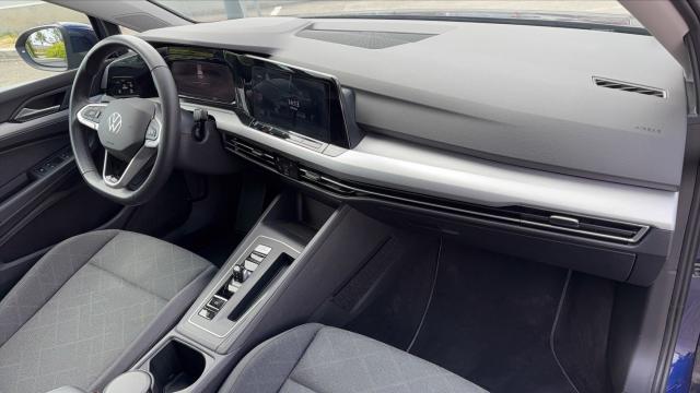 Volkswagen Golf image 8