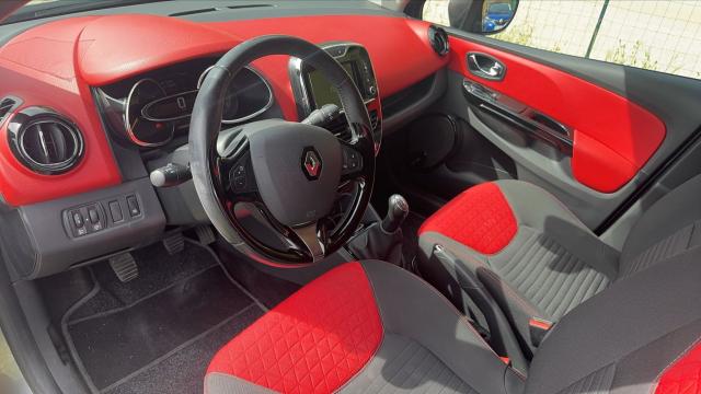 Renault Clio image 2