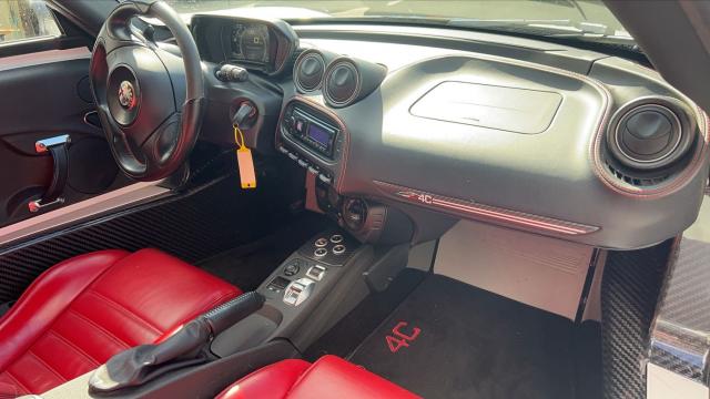 Alfa Romeo 4c image 6