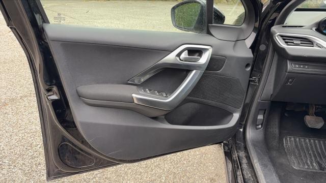 Peugeot 2008 image 5