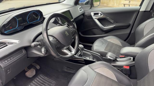 Peugeot 2008 image 1