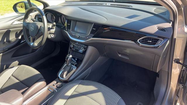 Opel Astra image 2