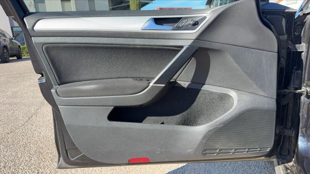 Volkswagen Golf image 3