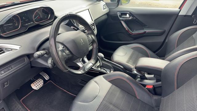 Peugeot 2008 image 7