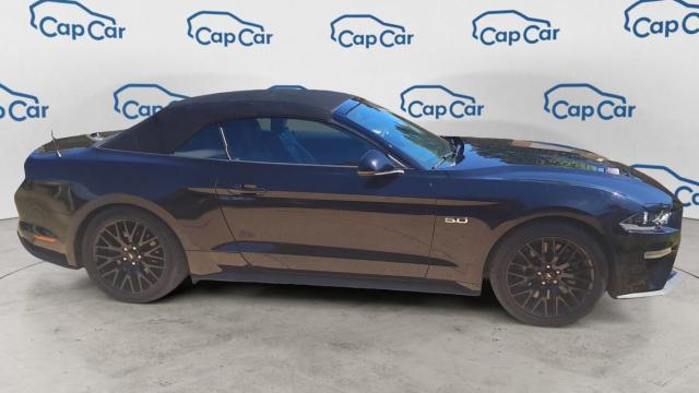 Ford Mustang Convertible image 3