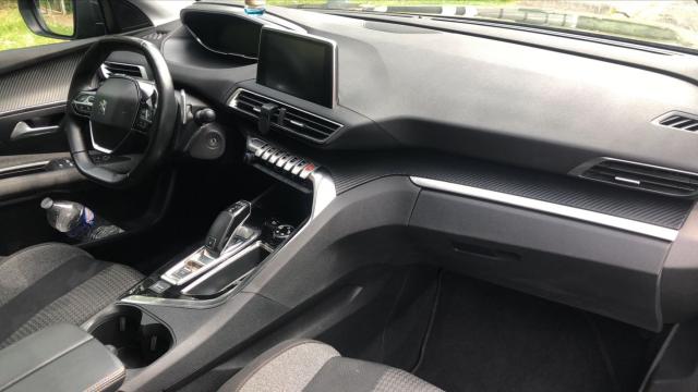 Peugeot 3008 image 1