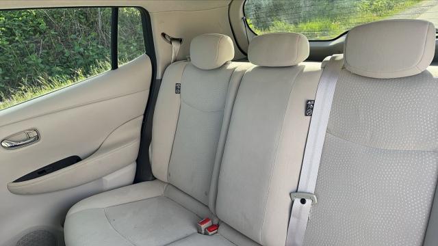 Nissan Leaf image 8