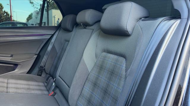 Volkswagen Golf image 7