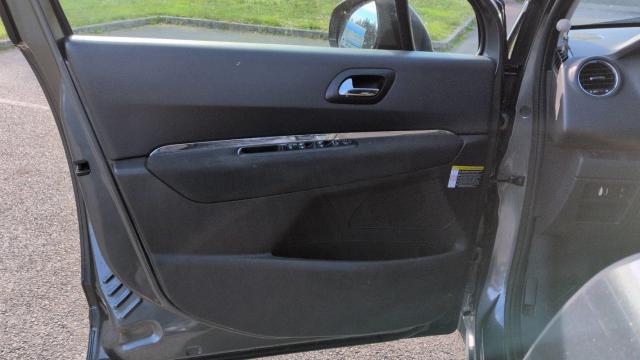 Peugeot 3008 image 3