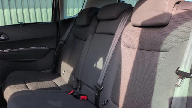 Peugeot 3008 image 2