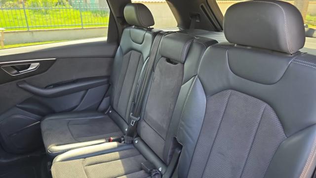 Audi Q7 image 8
