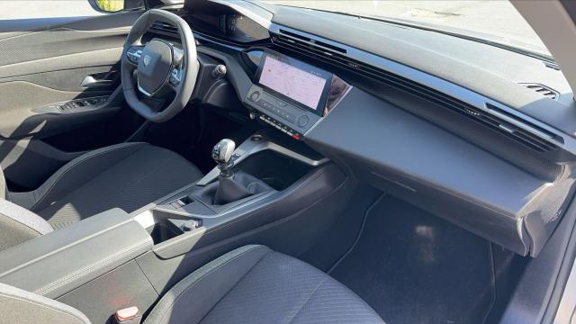 Peugeot 308 image 9