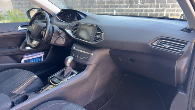 Peugeot 308 image 6