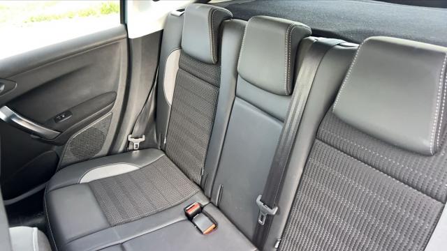 Peugeot 2008 image 6