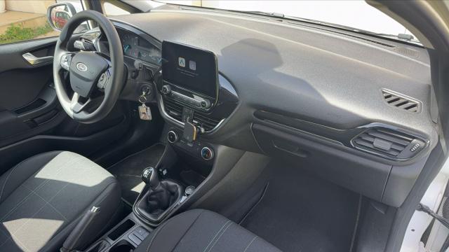 Ford Fiesta image 2