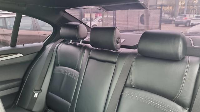 Bmw Série 5 image 8