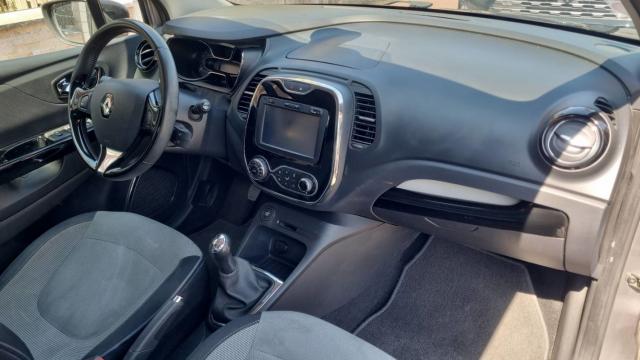 Renault Captur image 1