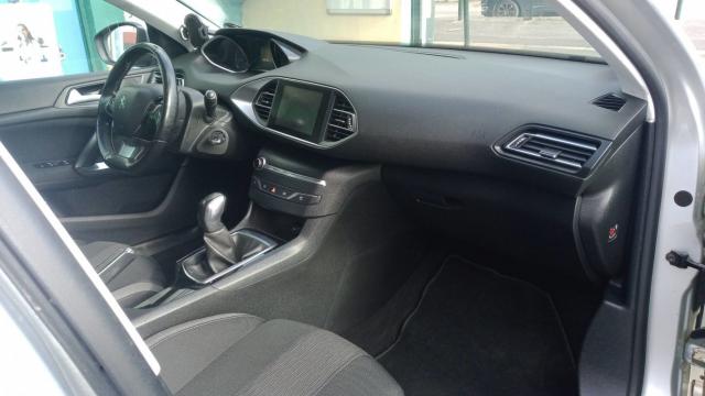 Peugeot 308 image 7