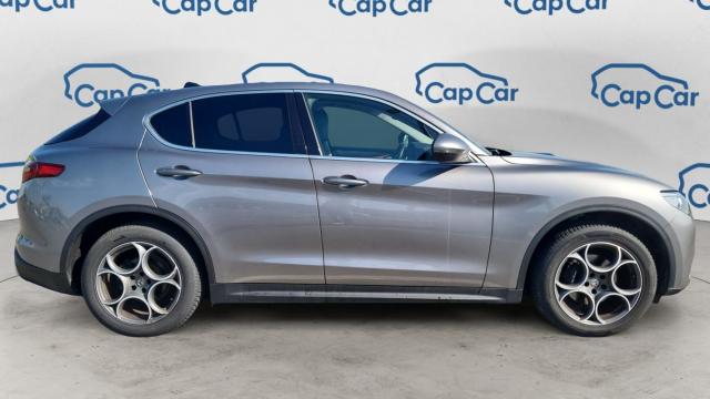 Alfa Romeo Stelvio image 7