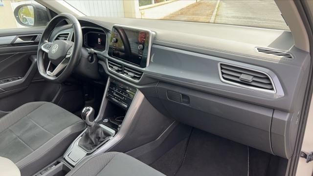 Volkswagen T-Roc image 1