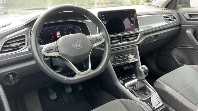 Volkswagen T-Roc image 3