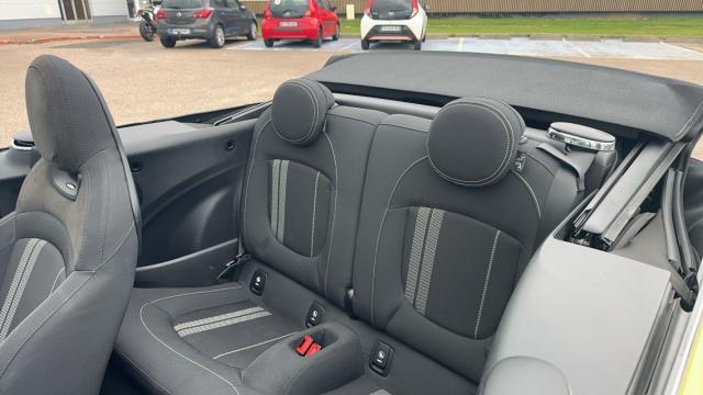 Mini Cabrio image 4